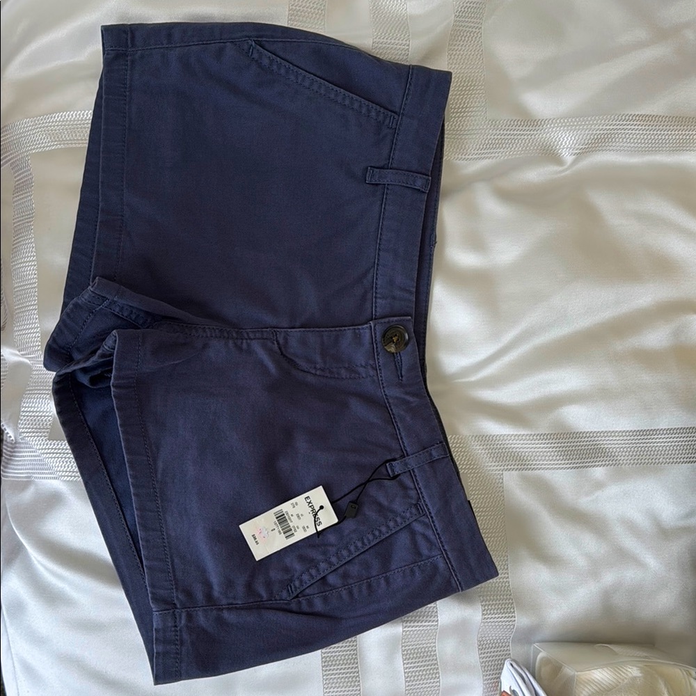 Express Low rise shorts Size 0